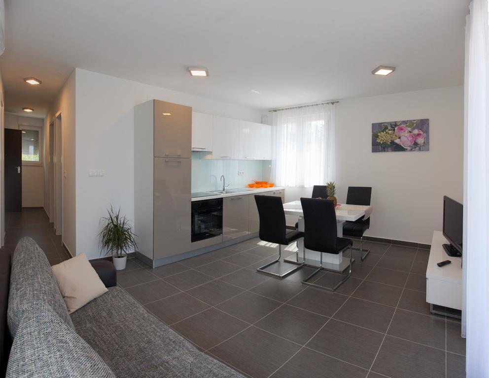 פודסטראנה Apartments Diamond חדר תמונה